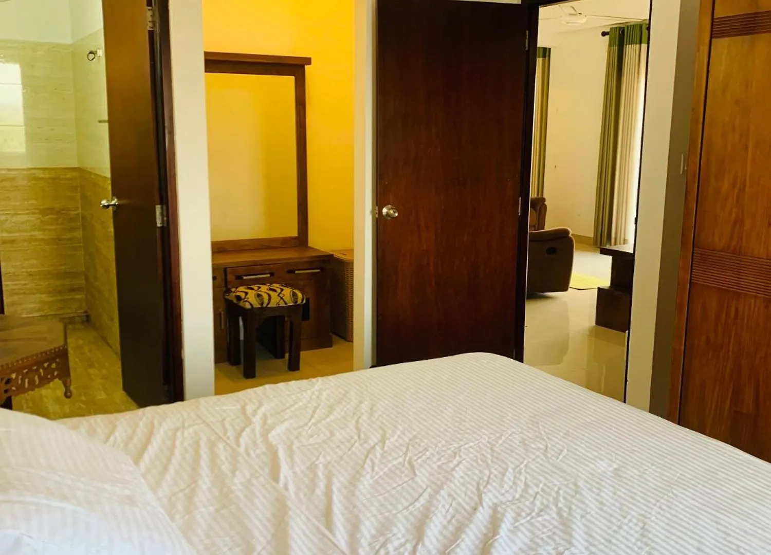Solo So Apartments By Aeonsky 7 Negombo